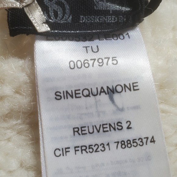 Made in Italy 🇮🇹 Wool Blend Pull Over Shawl - Picture 4 of 6